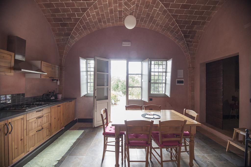 Terricciola Agriturismo Pieve De Pitti מראה חיצוני תמונה