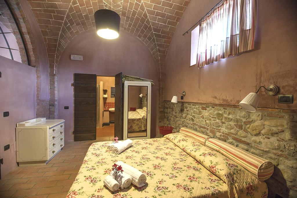 Terricciola Agriturismo Pieve De Pitti מראה חיצוני תמונה